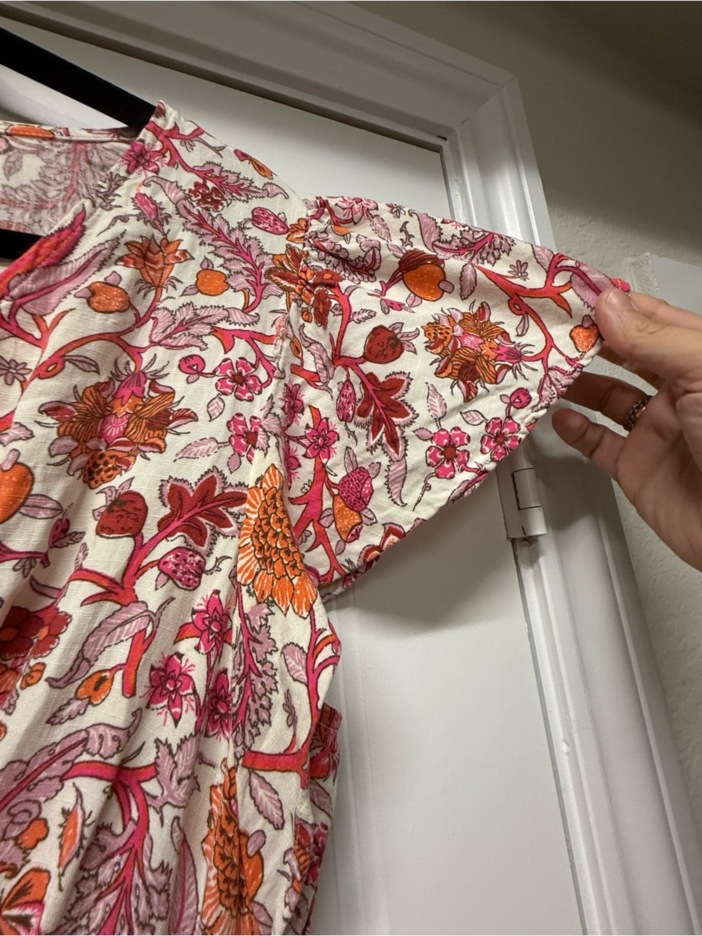 Knox Rose Floral Boho Maxi Dress Size Medium Pink Orange Flutter Sleeve - Picture 5 of 7